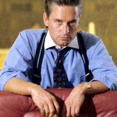 michael-douglas-als-gordon-gekko-in-wall-street-greed-is-good