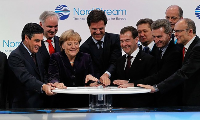 intro-rutte-was-erbij-de-eerste-nordstream-pijpleiding-van-rusland-naar-duitsland-werd-geopend