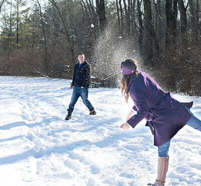 snowball-fight-578445_1920-1500x1000