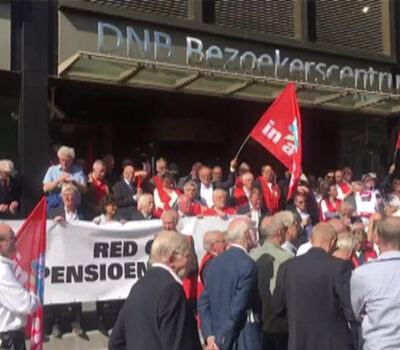 demonstranten-tegen-het-pensioenbeleid-van-de-nederlandsche-bank