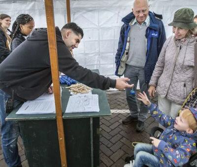 ROORDA011022-vluchtelingenwerkDEF