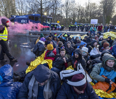 VERBURGT250323-activistischeambtenaar