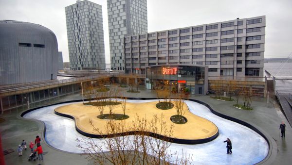 Van ‘bouwen, bouwen, bouwen’ gaan steeds meer plekken op Lelystad en Almere lijken. Hoe lelijk moet